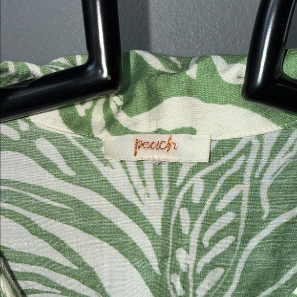 Peach Brand Green Leaf Print Button Down Shirt - Picture 2 of 6